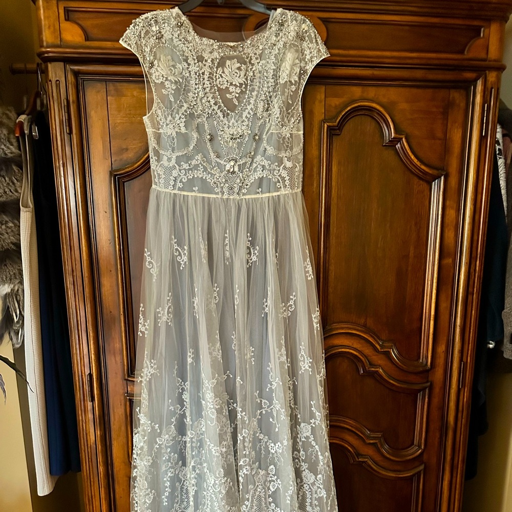 Stunning custom wedding gown or formal wear dress
